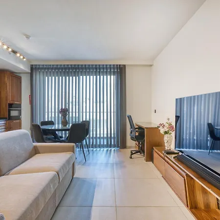 Official Mercury Luxury With Pool And Balcony Apartman *