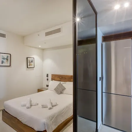 Apartman Official Mercury Luxury With Pool And Balcony San Ġiljan