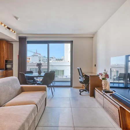 Official Mercury Luxury With Pool And Balcony