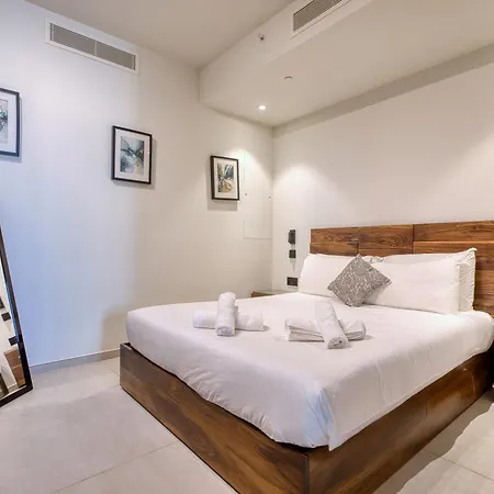 Official Mercury Luxury With Pool And Balcony